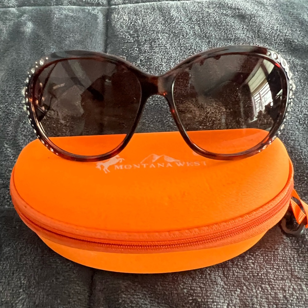 Montana West Tortoise Sunglasses with Bright Orange Case